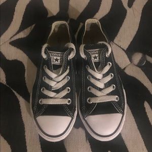 Kids black converse size 12